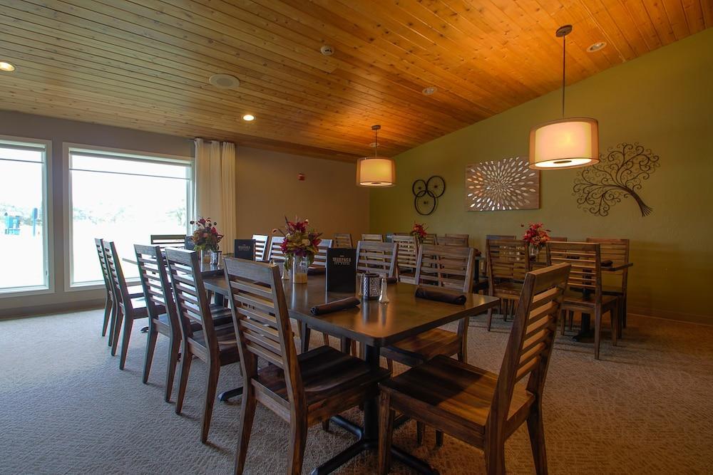 Comfort Suites At Par 4 Resort Waupaca Exterior foto