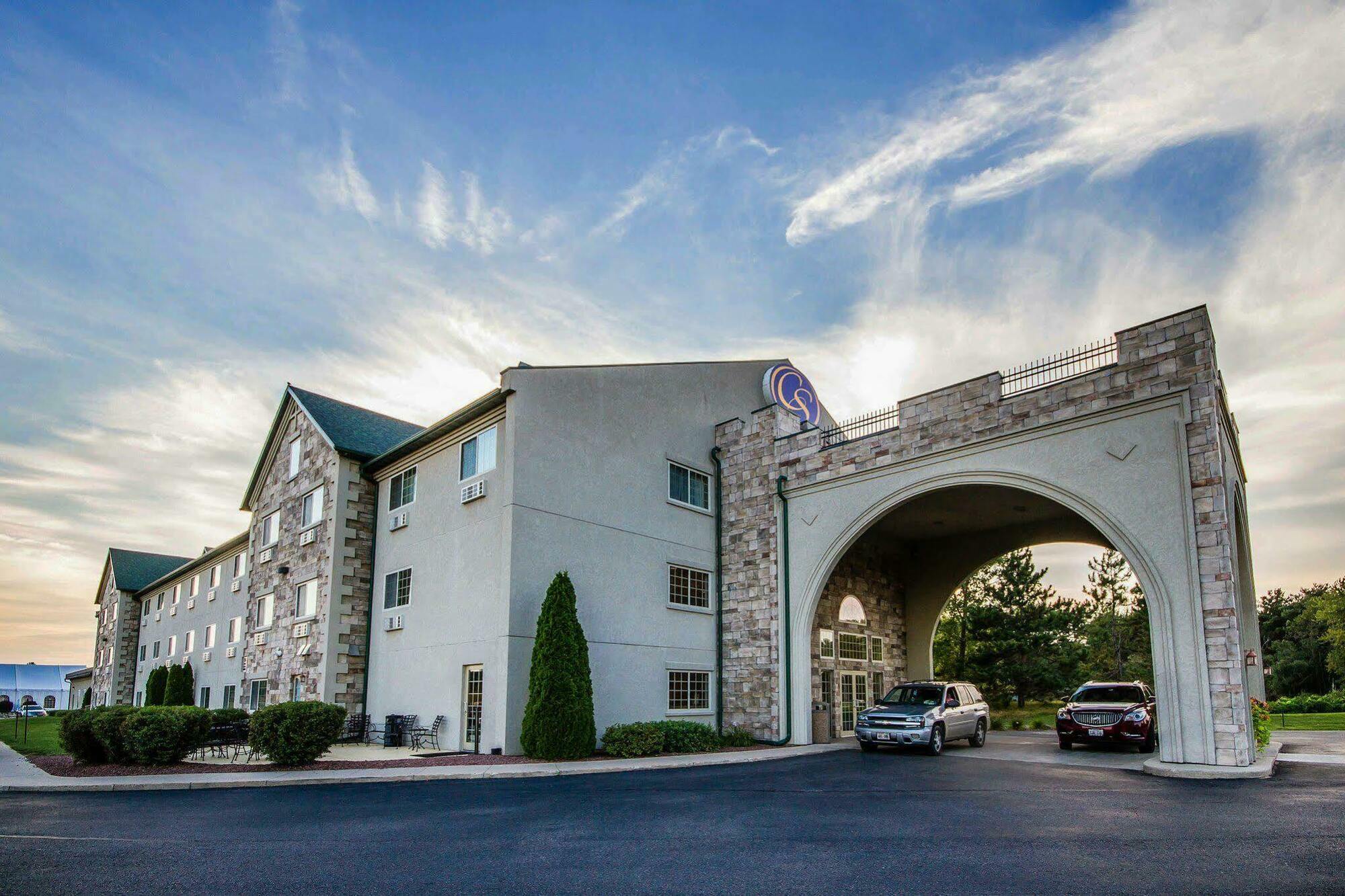 Comfort Suites At Par 4 Resort Waupaca Exterior foto